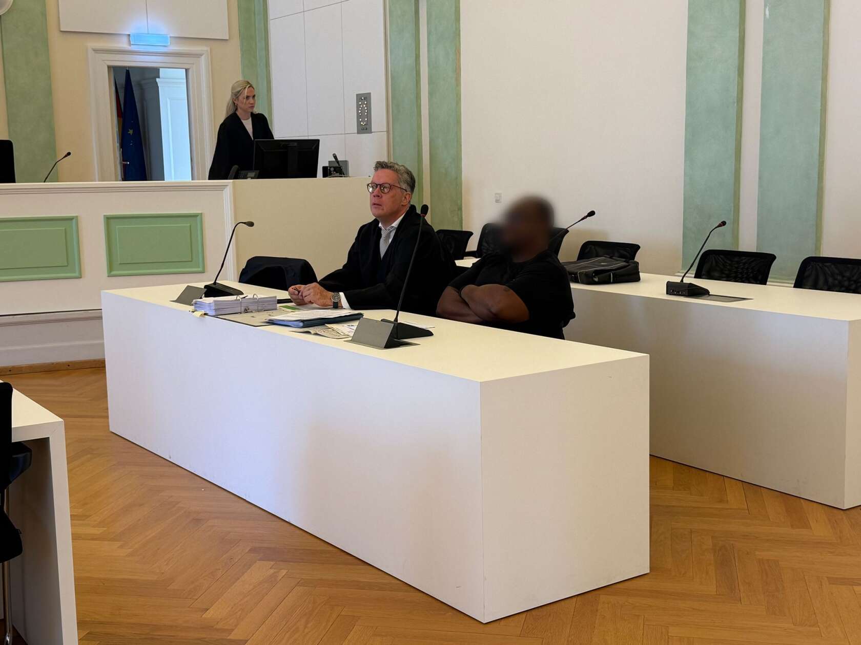 Autounfall mit drei Toten - Fahrer räumt Vorwürfe ein