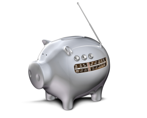 Sparschwein mit Radio: der guenstige Funkspot